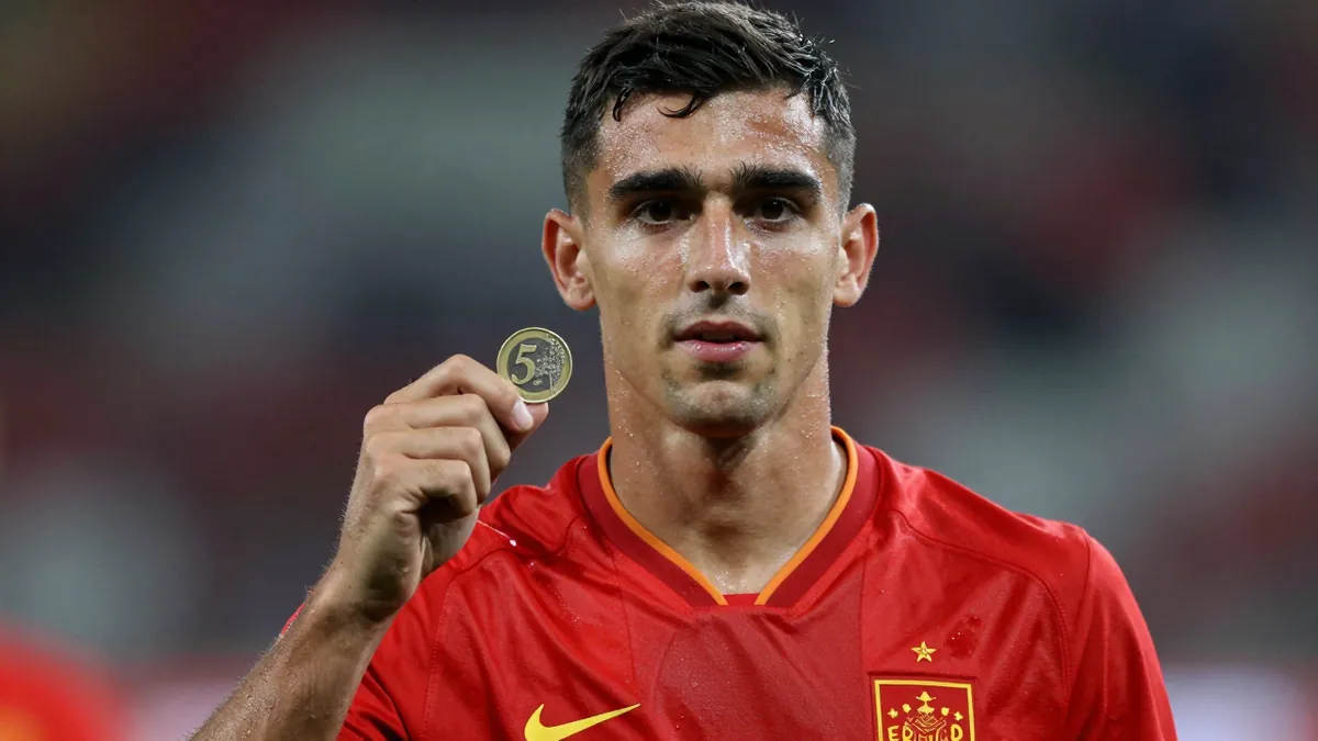 Spain launches commemorative coin to celebrate World Cup win