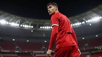 El delantero del Real Madrid sustituye a Ferran Torres, que ha sido baja por molestias en el tobillo, para los dos...
