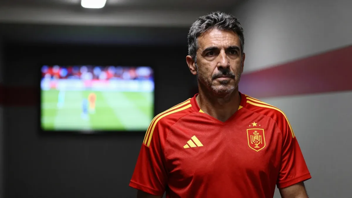 La selección española de hockey hierba derrotó a Alemania 2-1 el viernes, con un gol de Chefo Basterra en el minuto 50, y...