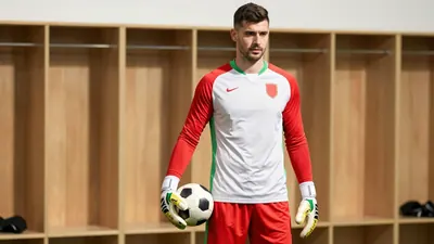 Head coach Luis de la Fuente retains the core of Spain's World Cup-winning squad, calling up Roberto Fernández and Josep...